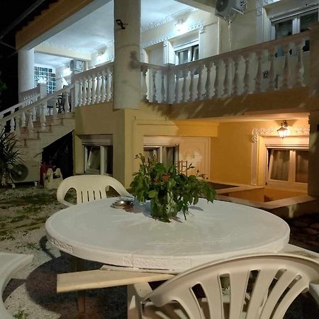 Plaza Apartments Vrasná Dış mekan fotoğraf